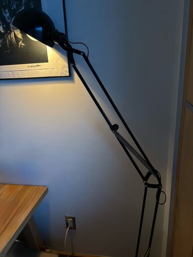 floor lamp