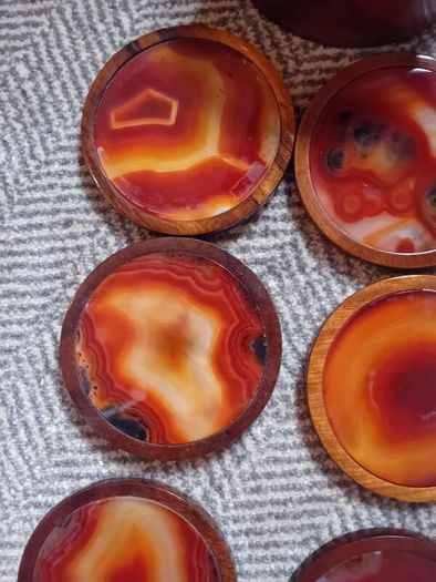 Vintage natural agate and wooden coaster set rrp 85e