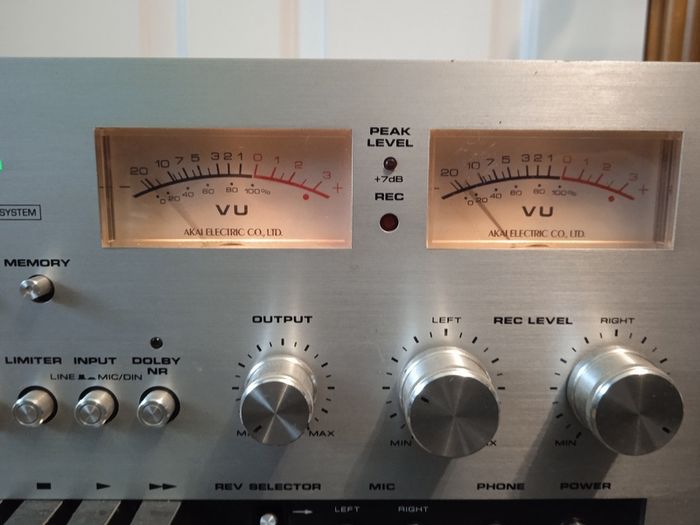 Akai GXC-730D stereo tape deck hifi audio cassete golden era