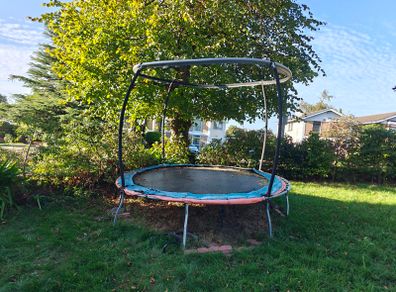 Free 13ft Jump Power trampoline. Needs replacement parts