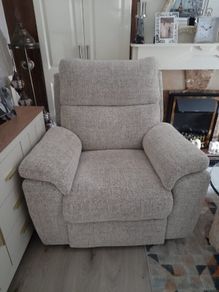 Recliner chair