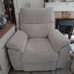 Recliner chair