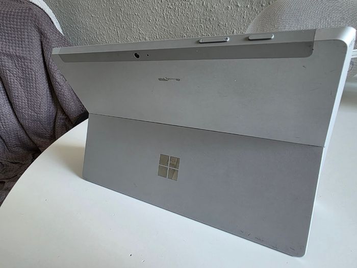 Microsoft Surface 3 | 4GB RAM | 64GB Storage | Tested Working