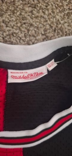Mens Mitchell & Ness HC Homage to Home Chicago Bulls Jordan Jersey Used Size Medium NBA