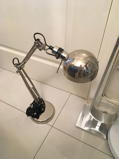 Table lamp