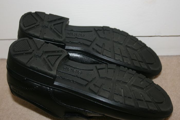 Ecco Boys Black Leather Boys School Shoes Like New - Size 34 (U.K. 2)
