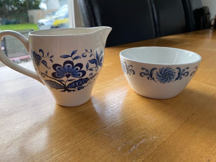 Arklow Jug and Bowl