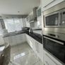 fitted kitchen Image 5