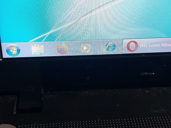 emachines E732 Series 15. inch Laptop, Model ZRDB, Intel Pentium CPU P6200, 2.13GHz, 3GB Ram, 218GB SSD, Windows 7, 64bit, Firefox, Opera, Chrome and VLC