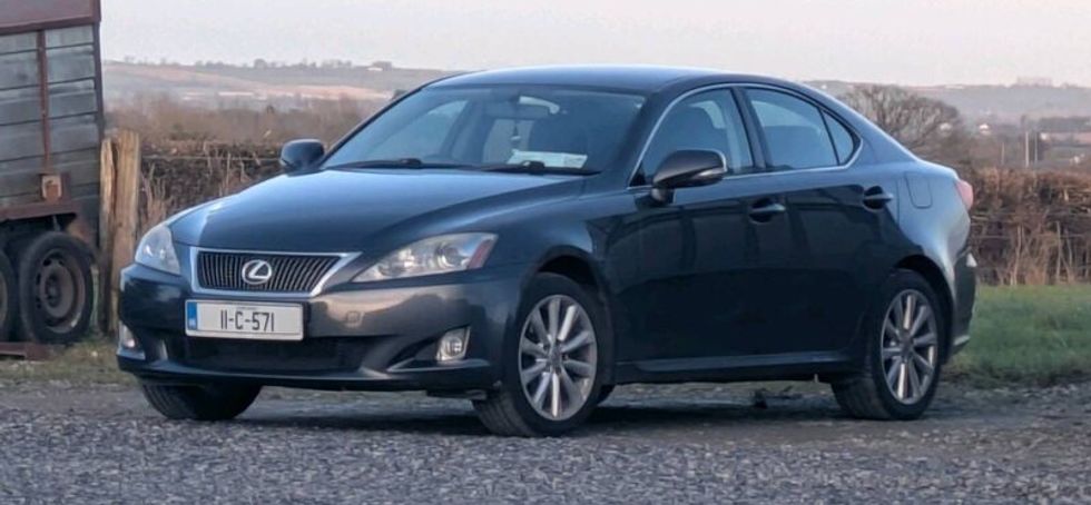 Lexus IS220D