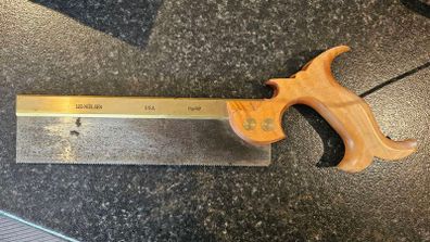 Lie Nielsen 9" dovetail saw, 15 PPI rip