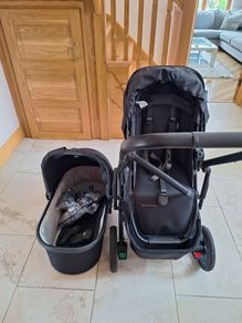Uppababy Vista V2 Pushchair & Carrycot