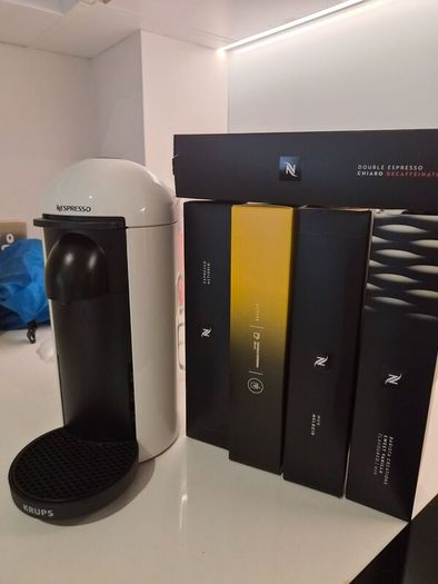 Krups Nespresso Vertuo Plus Pod Coffee Machine
