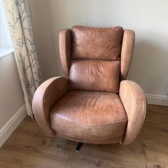 Fama leather swivel chair
