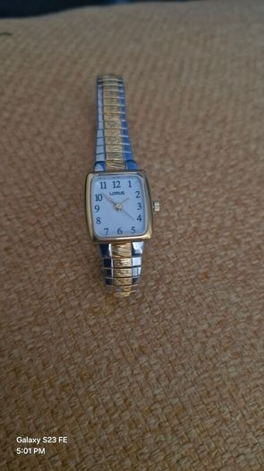 lorus quartz ladies two tone white dial expander