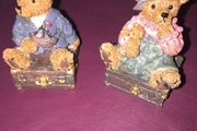 A pair of little teddies (2.5 inches high)