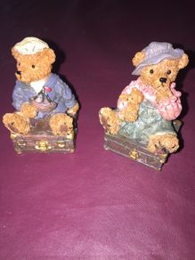 A pair of little teddies (2.5 inches high)