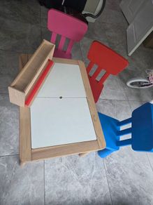 Kids table