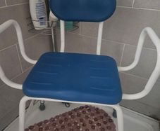 shower seat