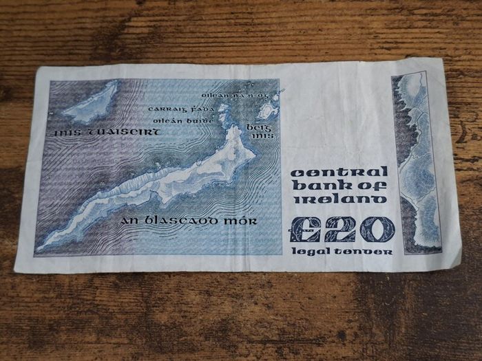 Ireland, 20 Pounds 1984 (LGE) banknote, circulated - registered post included