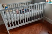 Mama and papas Dover Adjustable Height Cot to Toddler Bed - Cool Grey