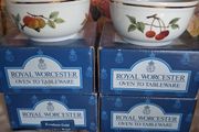 Royal Worcester "Evesham" bowls