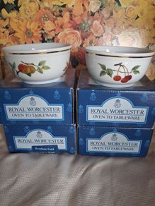 Royal Worcester "Evesham" bowls