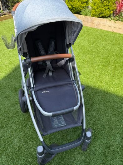 UPPAbaby Vista V2 Travel System Bundle + Bassinet + PiggyBack + Car Seat + Accessories