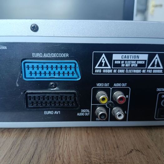 Black Diamond BD250DVC DVD Player and VHS VCR Combo