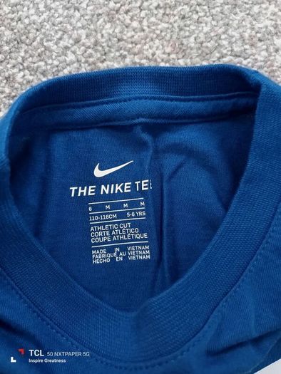 NEW.NIKE boy's t-shirt. age 5/6