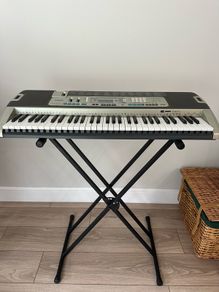 Casio LK-215 61 key touch response keyboard