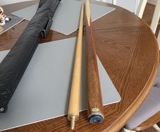 Snooker cue 2 piece