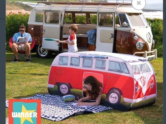 Kids play tent