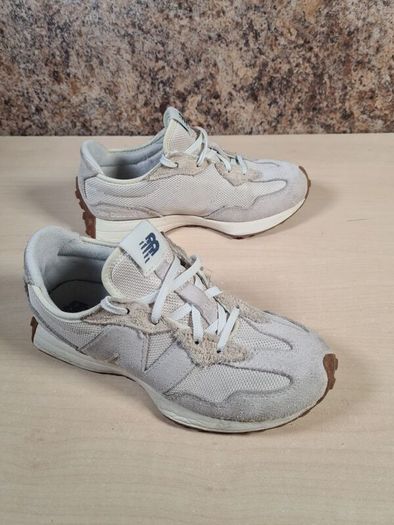 Kids NEW BALANCE NB 327 Runners trainers suede Size UK 3 EU 35.5 unisex boys girls womens (AT1)
