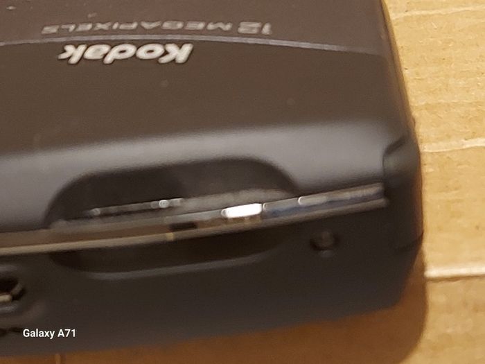 Kodak Easyshare M530 12 MP Digital Camera with 3x Wide Angle Optical Zoom and 2.7-Inch LCD