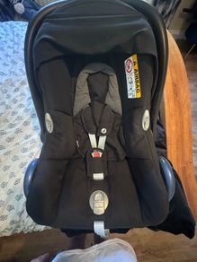Maxi Cosi Cabriofix and Easyfix isofix base