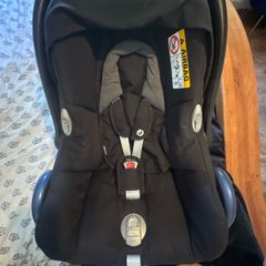 Maxi Cosi Cabriofix and Easyfix isofix base