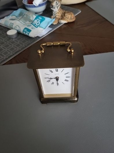 Carriage clock