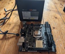 Asus H110I-PLUS Motherboard with Intel i5-6500 and Corsair VS450