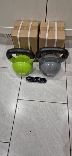 2xbrand new cast iron kettlebells