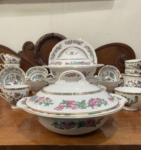 Beautiful Royal Grafton Antique Porcelain