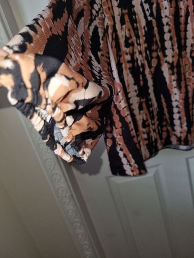 Rowen Avenue Top Size 14