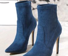 Boots size UK 2