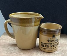Vantage T G Green jug and small pot