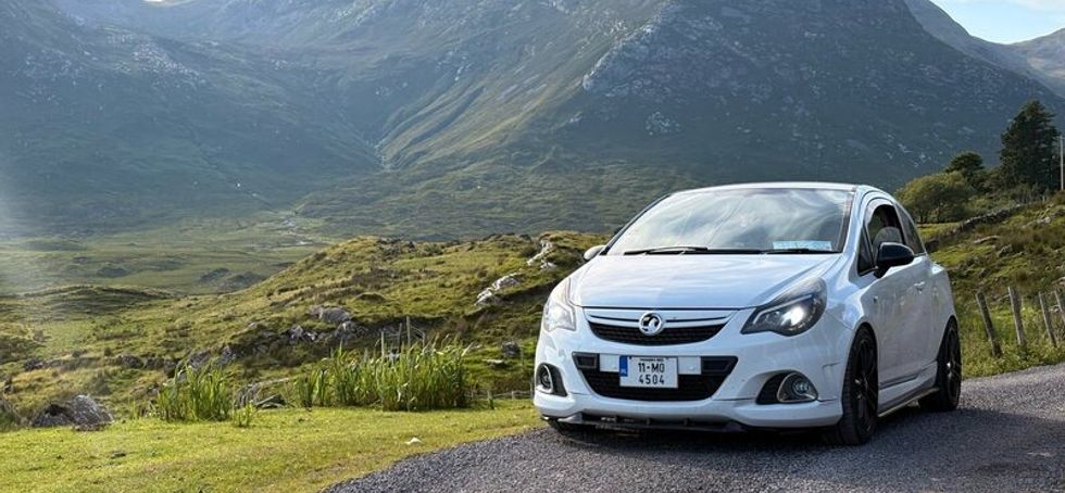 Corsa D 1.3L Limited edition white