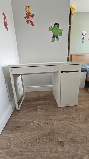 IKEA Micke desk