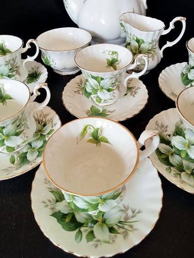 Royal Albert Bone China "Trillium" Coffee Set