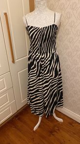 Dress black & cream
