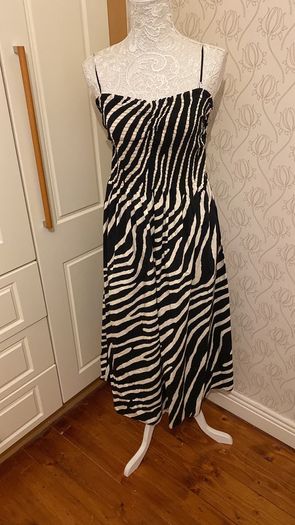 Dress black & cream