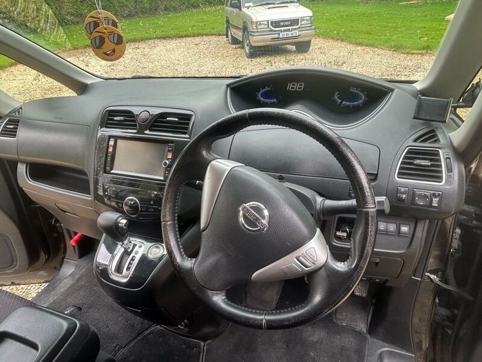 2013 Nissan Serena Van